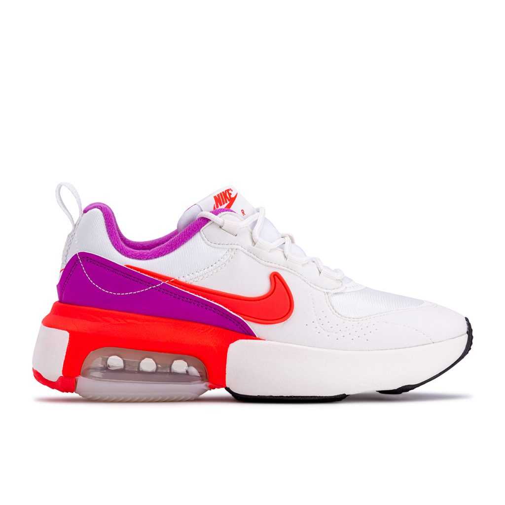 حذاء Foot locker